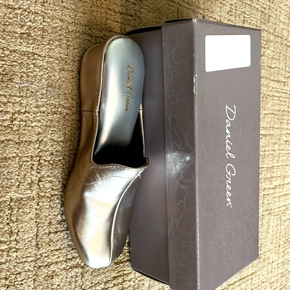 DANIEL GREEN Women’s Glamour Casual Slippers Size 7 W - Picture 4 of 5